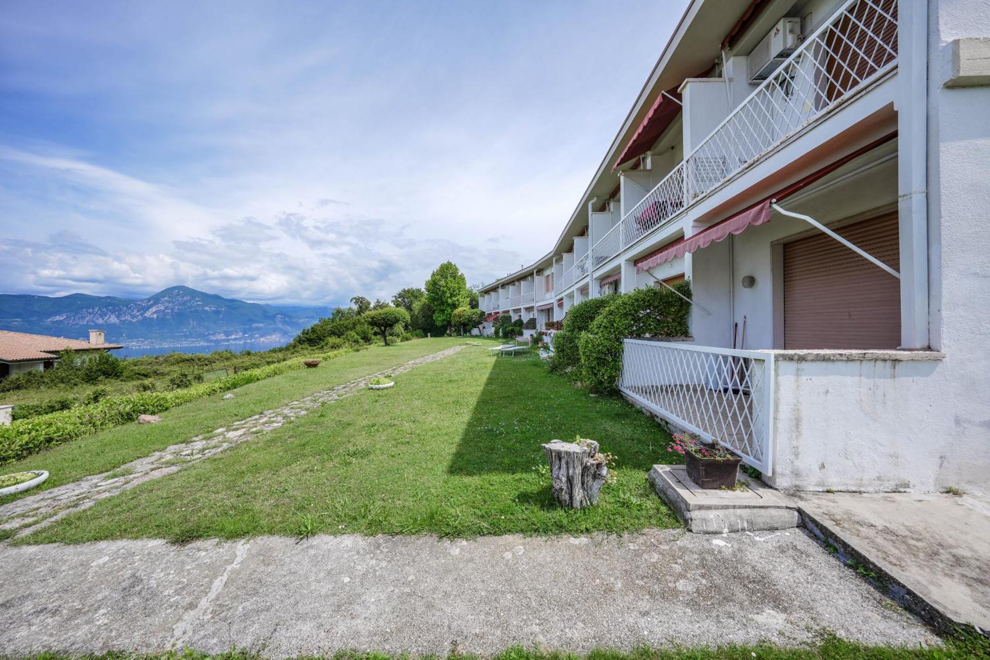 Appartamento Garda Panoramic House Albisano Esterno foto