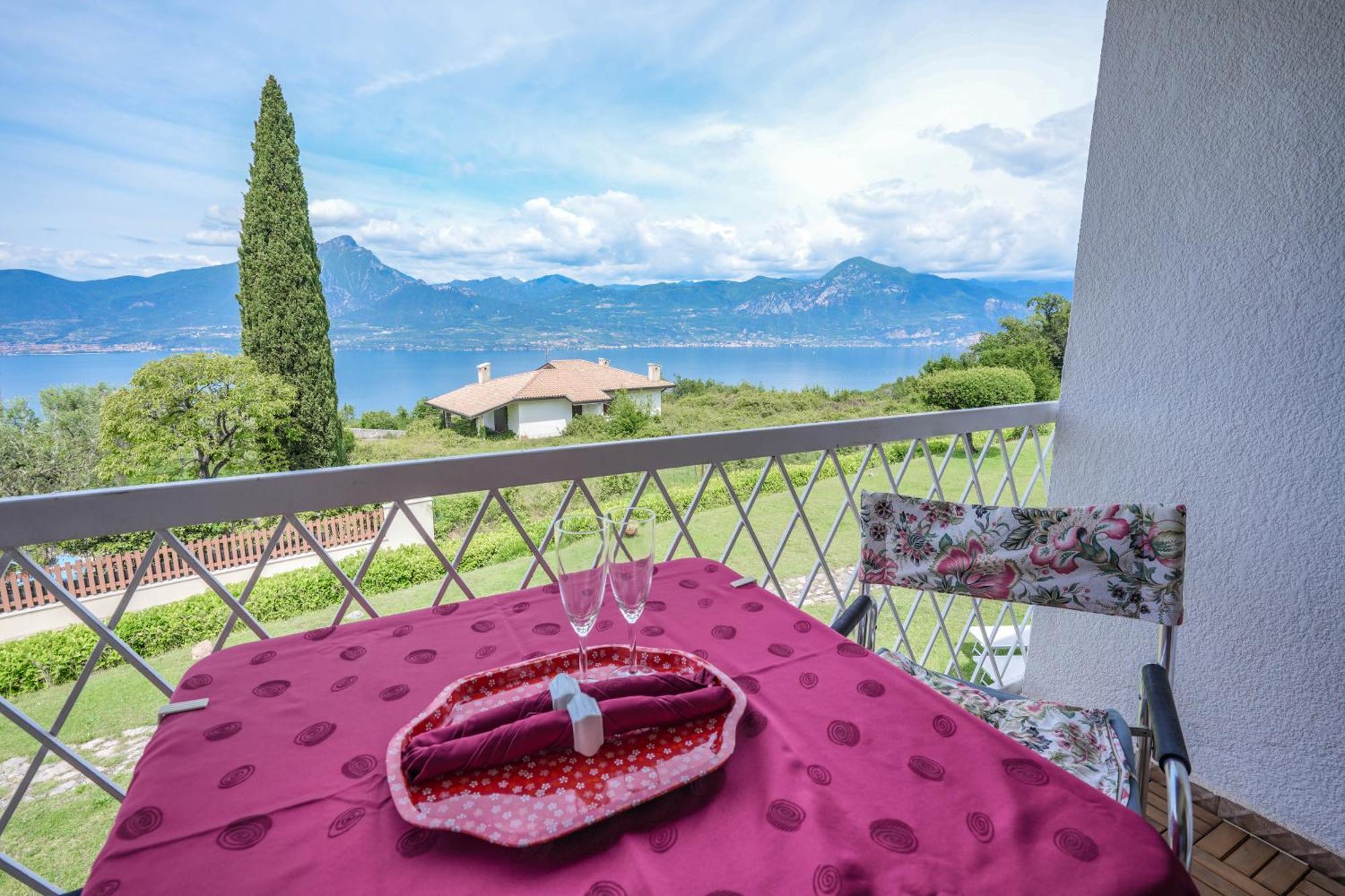 Appartamento Garda Panoramic House Albisano Esterno foto